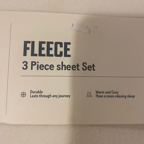 Twin Fleece 3Pcs Set - Picture 2 of 4